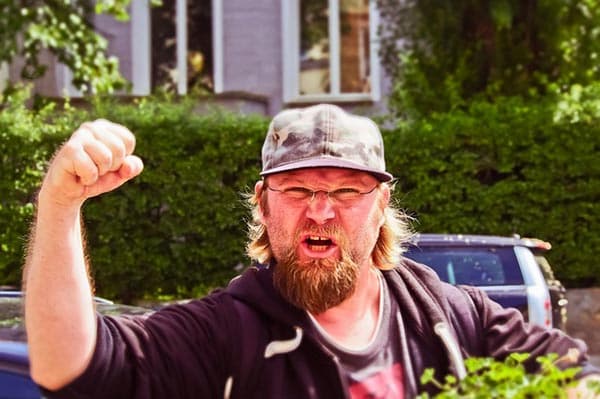 Poll Reveals Cities With The Most Annoying Neighbors In America